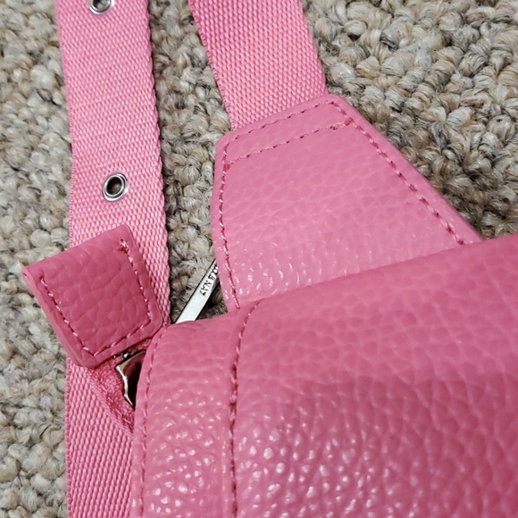 Matt & Nat Belt Bag NWOT - Picture 4 of 16